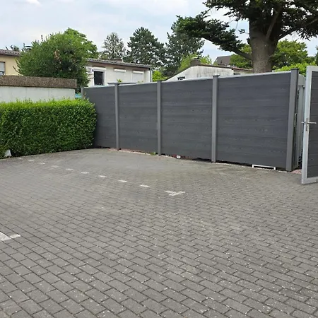Business Near Messe Duesseldorf-lohausen *